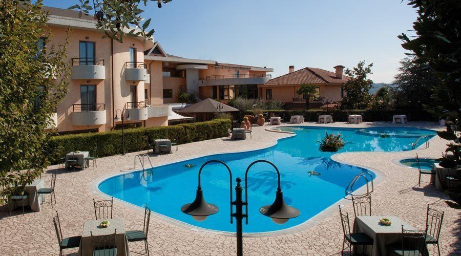 Albergo Ristorante Uliveto Veroli Exterior foto