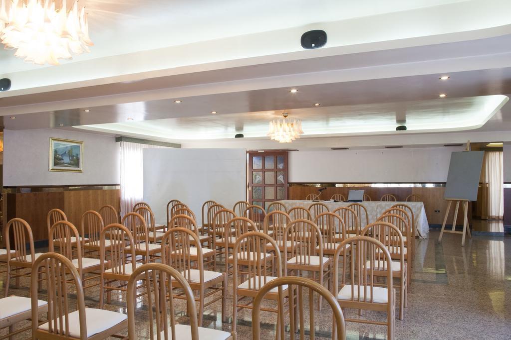 Albergo Ristorante Uliveto Veroli Exterior foto